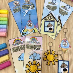 Lembrancinha Kit Chaveiros Volta às Aulas